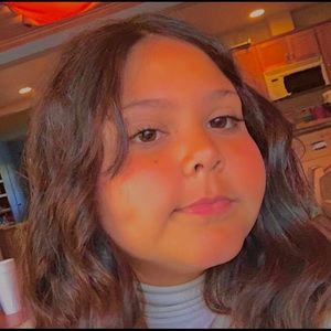 Meet your Posher, Ellie